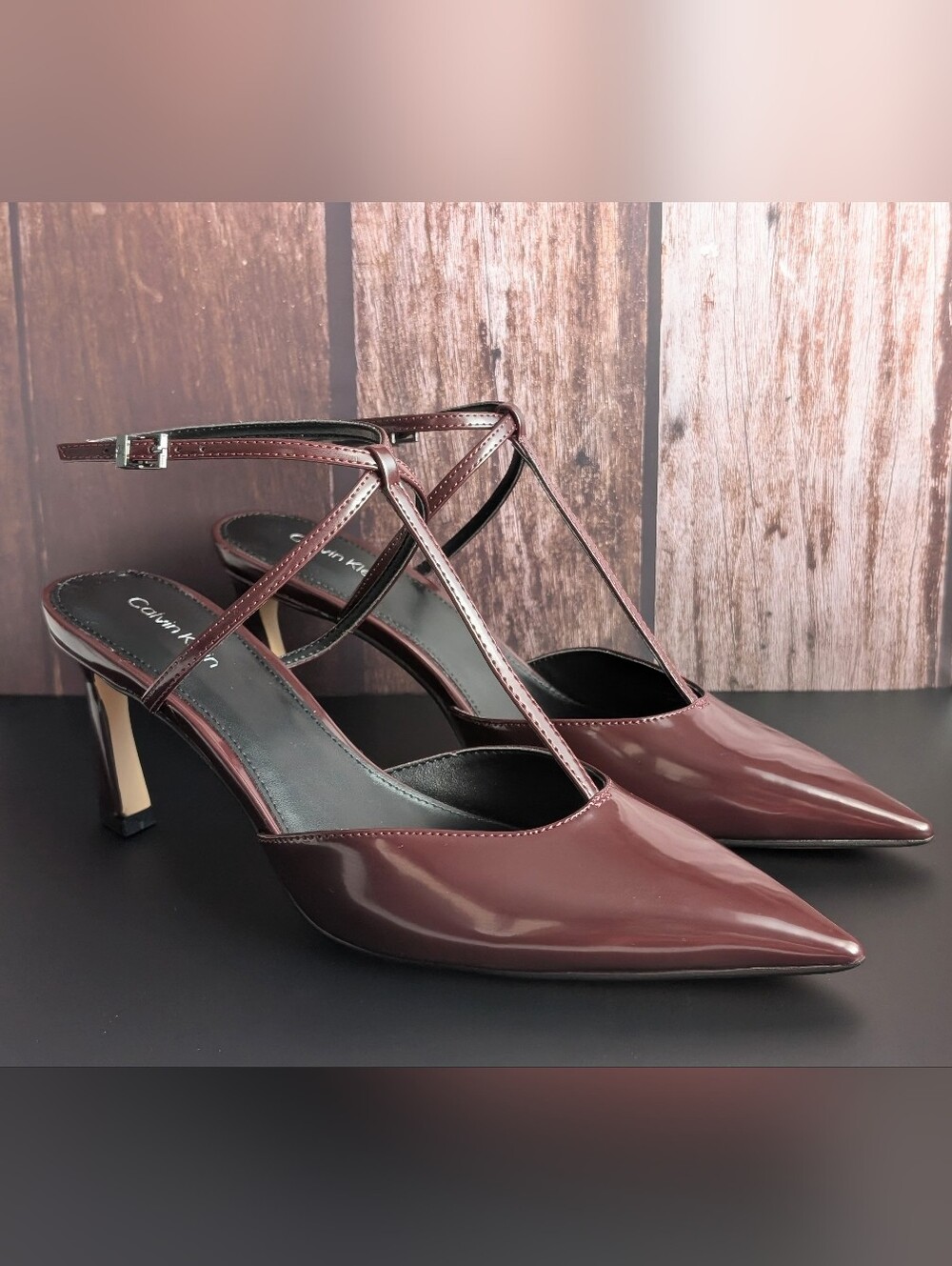 NIB Calvin Klein Avriel 2 Wine Patent T-Strap Pumps Heels Size 8